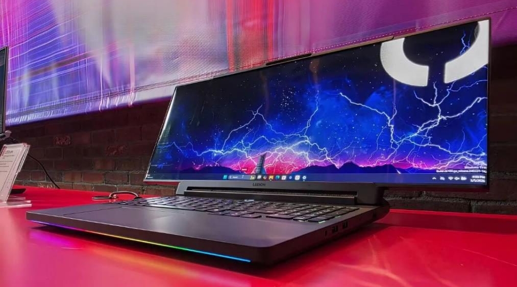 联想拯救者平板Y700四代：TCL华星与联想共塑“好屏”制造协同范式