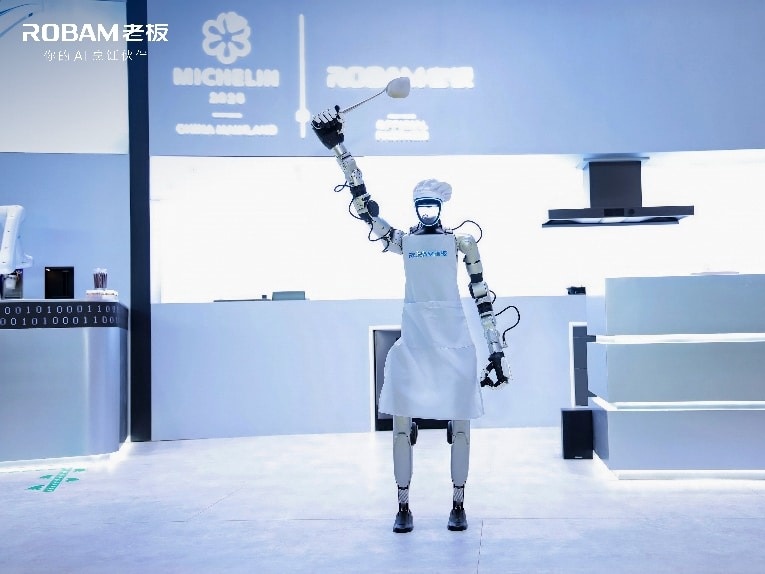 全球首款烹饪 AI 眼镜登场：老板电器让 AI 智能体真正走进厨房烟火